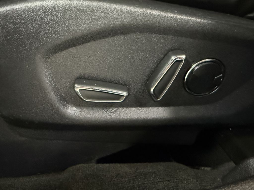 2017 Ford Explorer Image 11