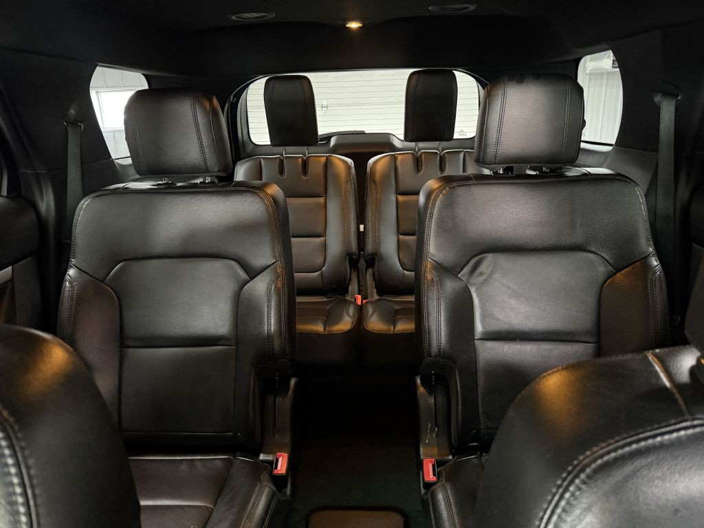 2017 Ford Explorer Image 13
