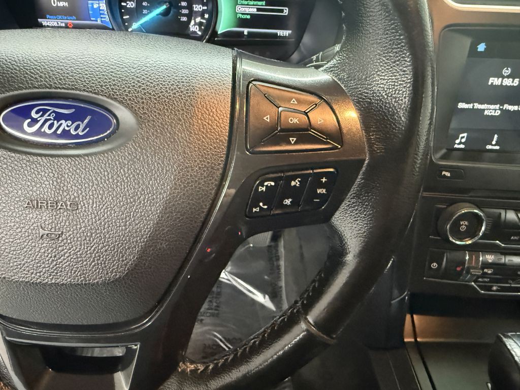 2017 Ford Explorer Image 18