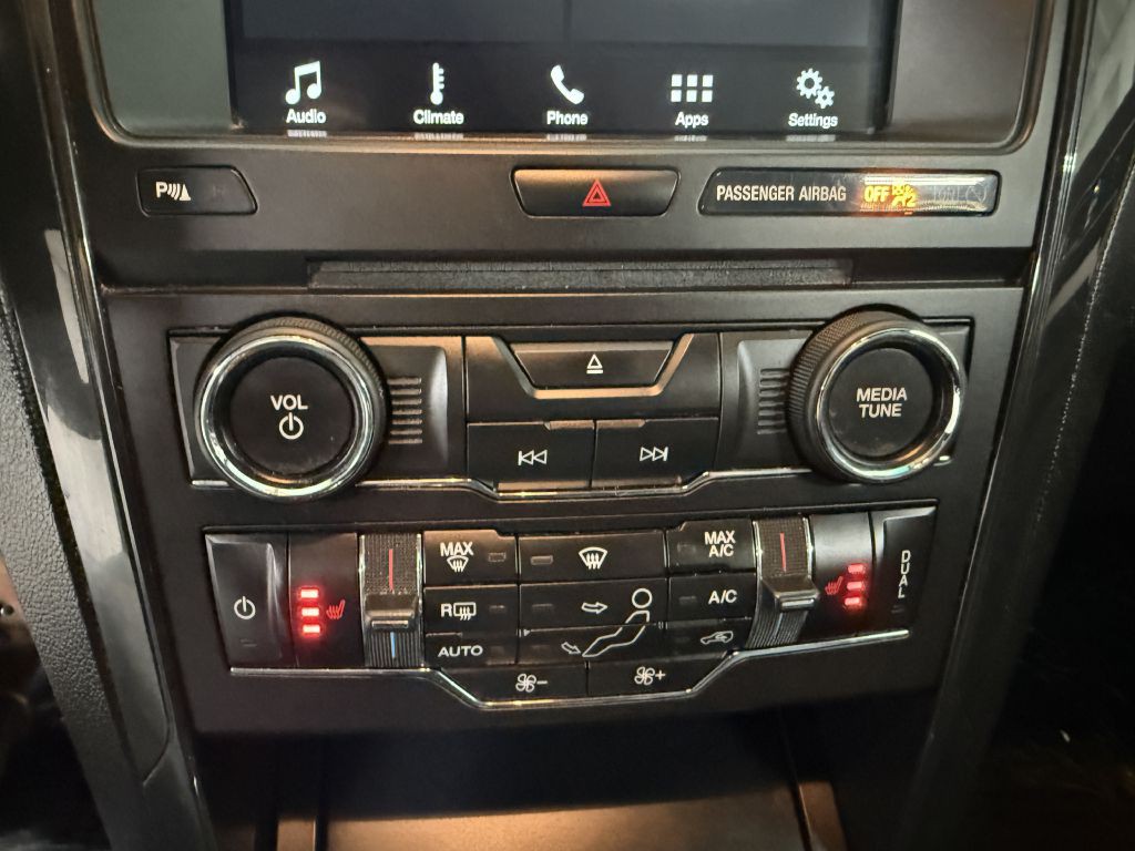 2017 Ford Explorer Image 21