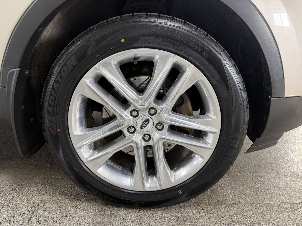 2017 Ford Explorer Image 39