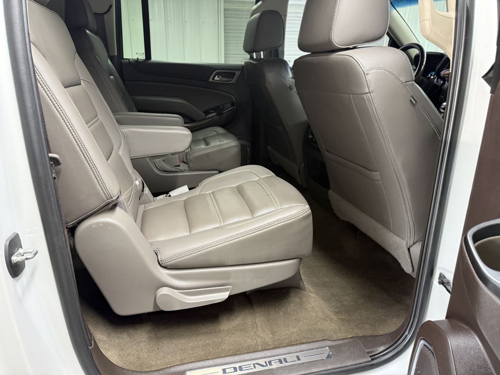 2019 GMC Yukon Image 40