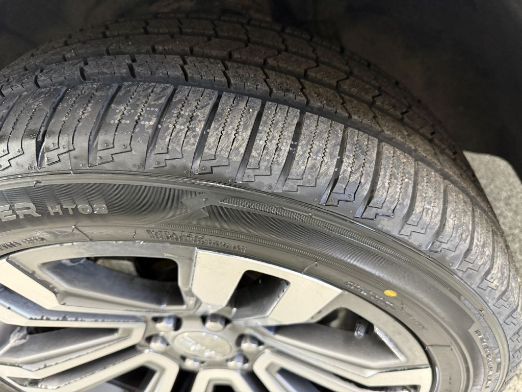 2019 GMC Yukon Image 49