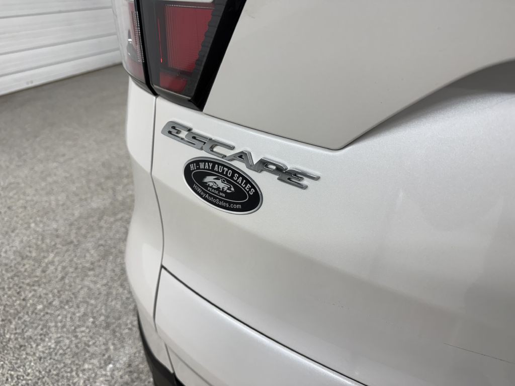 2017 Ford Escape Image 9