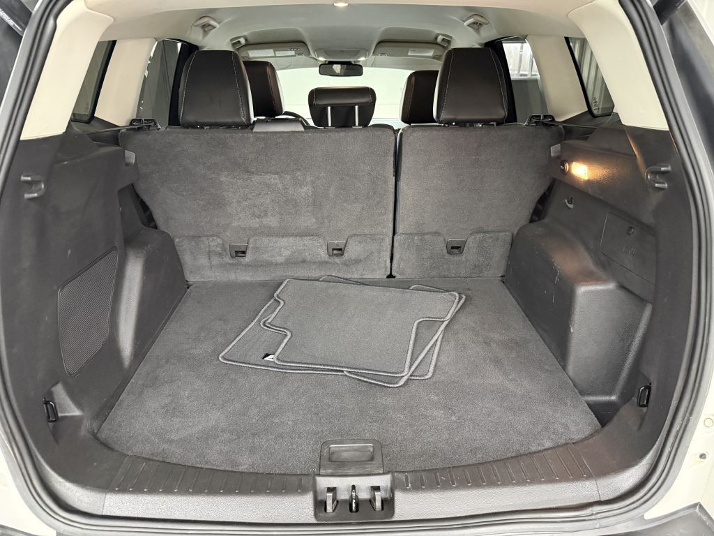 2017 Ford Escape Image 28