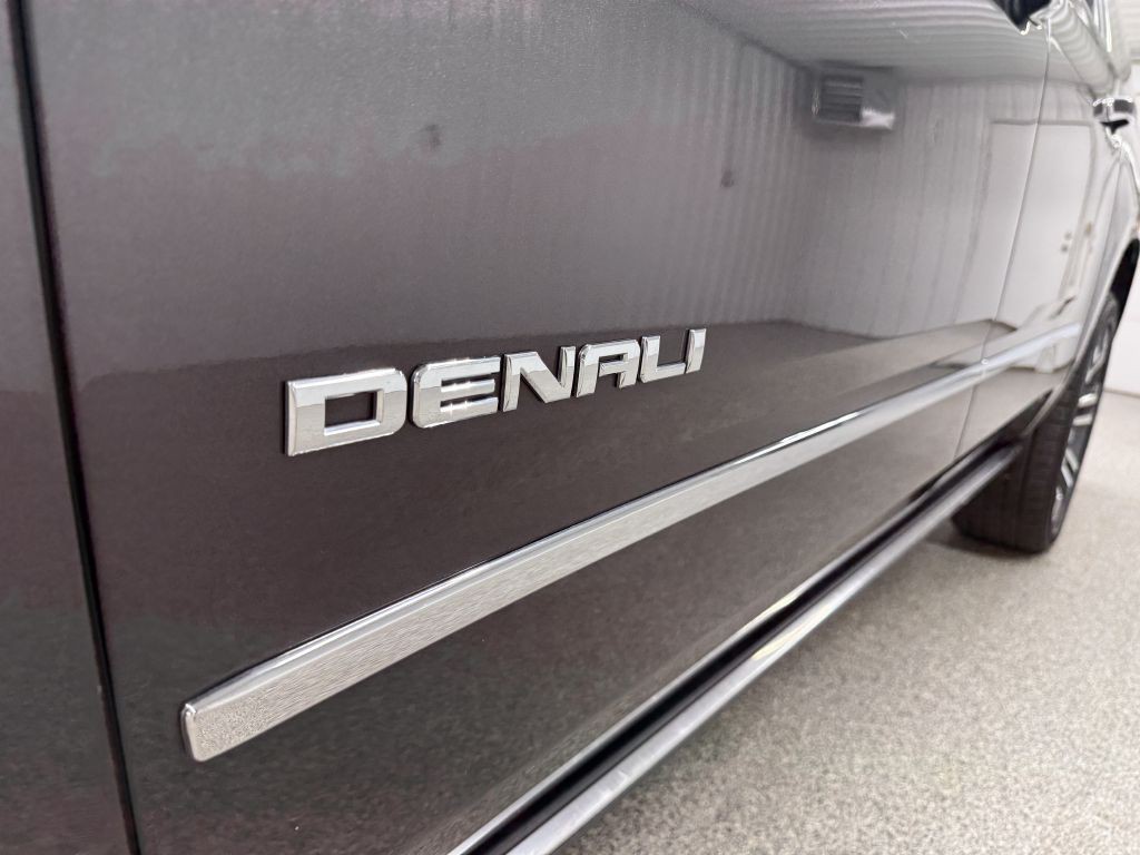 2018 GMC Yukon Image 9