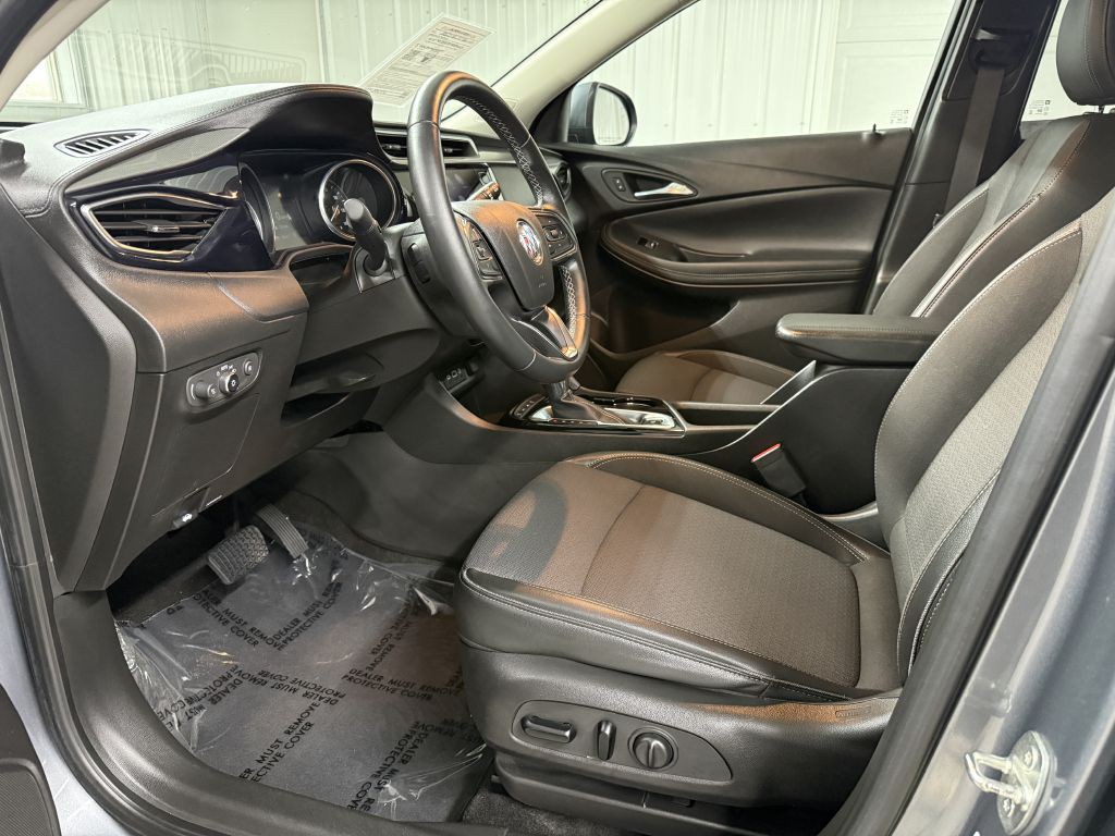 2022 Buick Enclave Image 8