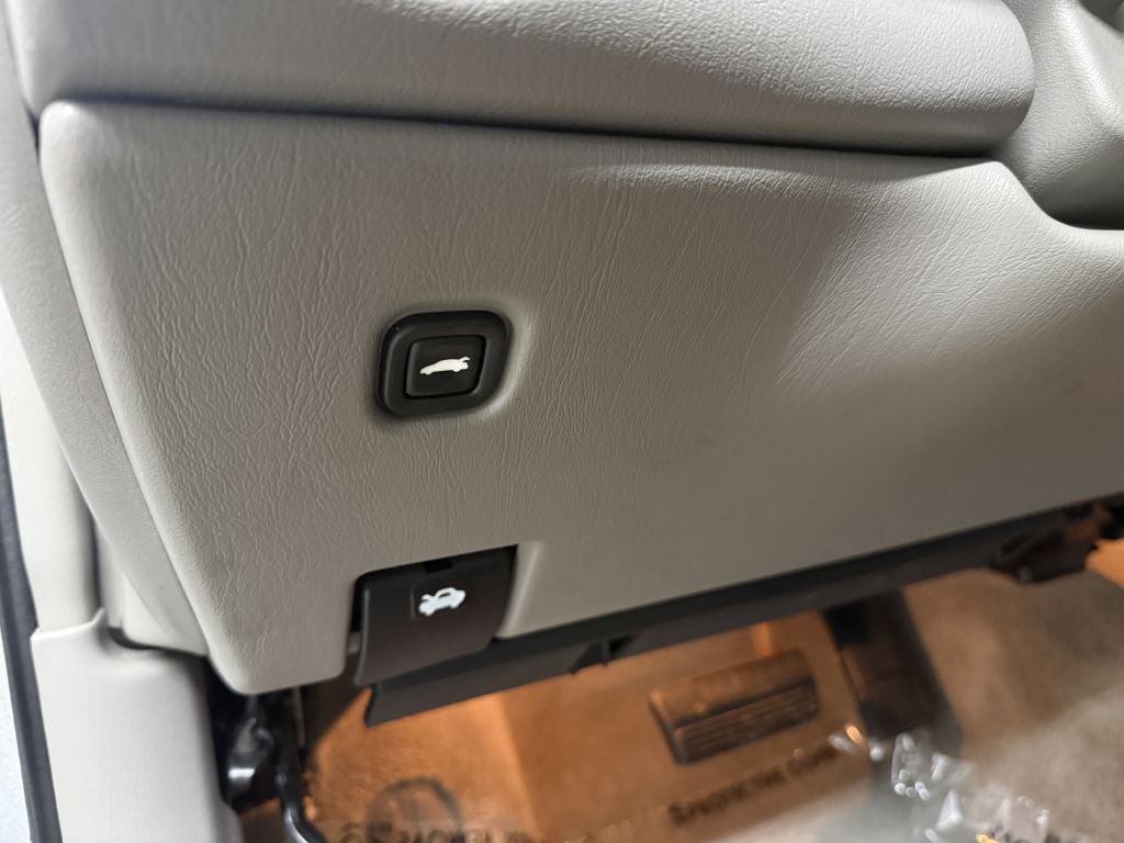 2003 Chevrolet Impala Image 15