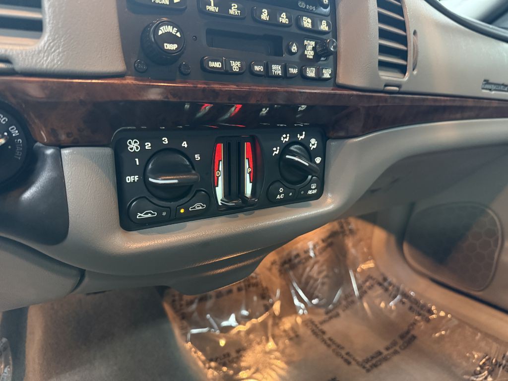 2003 Chevrolet Impala Image 18