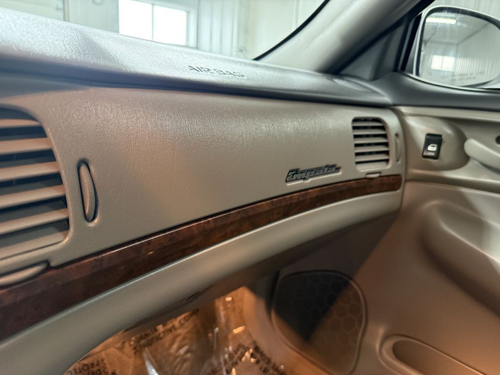 2003 Chevrolet Impala Image 20