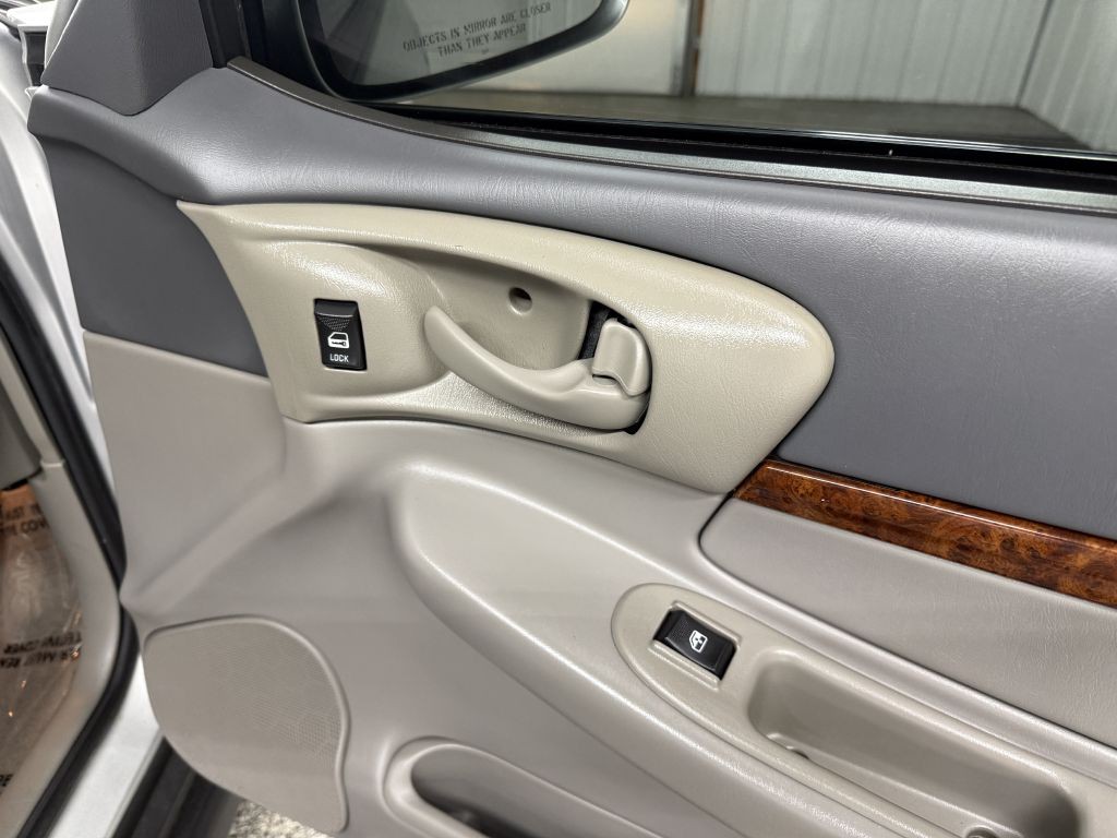 2003 Chevrolet Impala Image 39