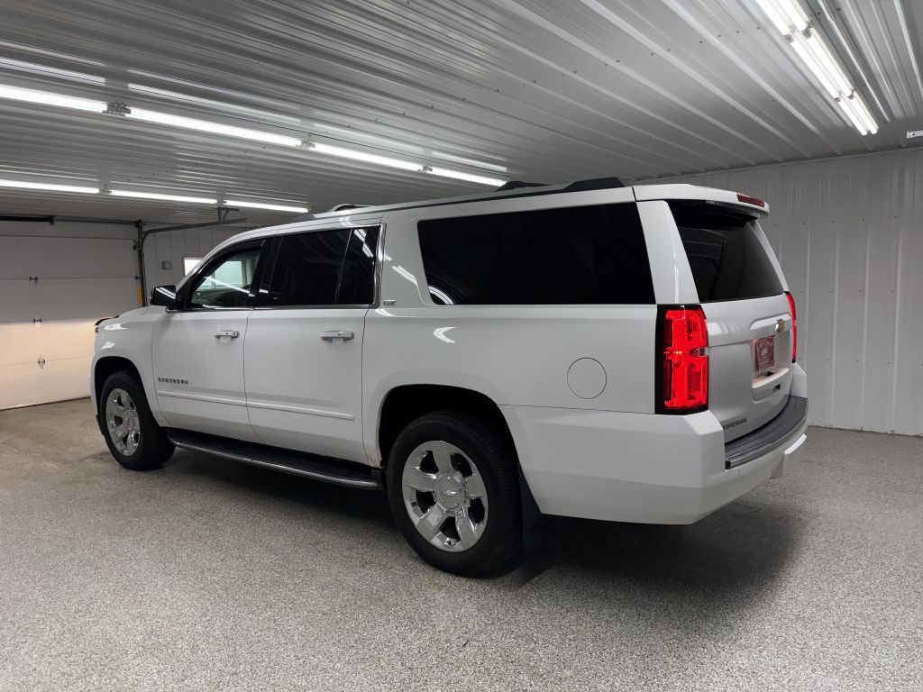 2015 Chevrolet Suburban Image 4