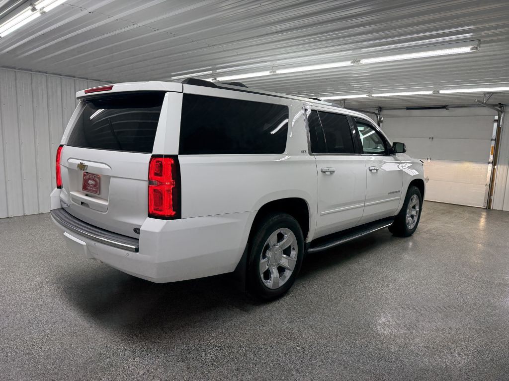 2015 Chevrolet Suburban Image 6