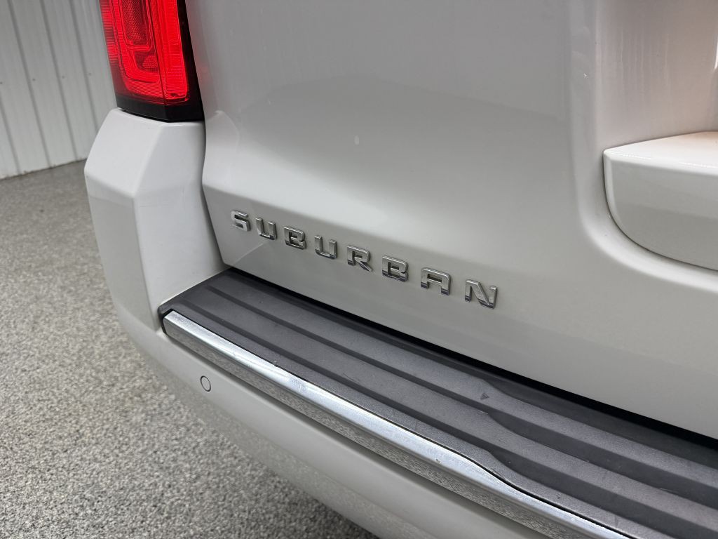 2015 Chevrolet Suburban Image 7