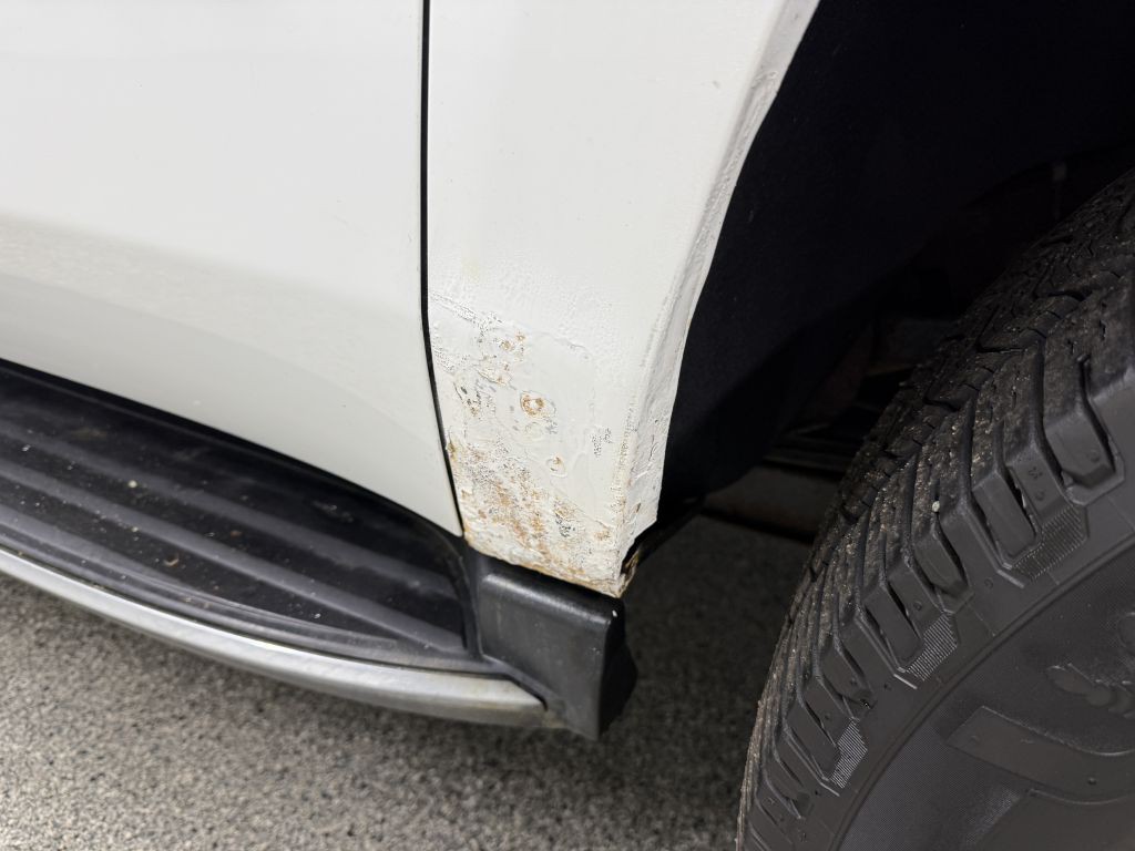 2015 Chevrolet Suburban Image 8