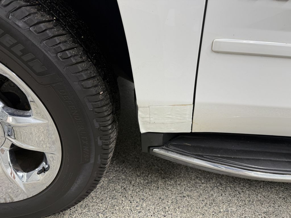 2015 Chevrolet Suburban Image 9