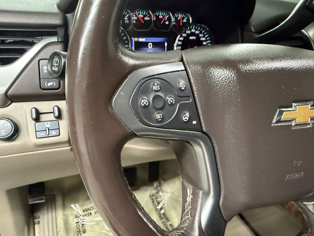2015 Chevrolet Suburban Image 21