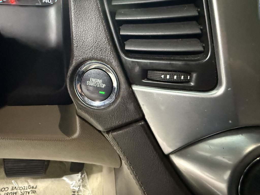 2015 Chevrolet Suburban Image 23