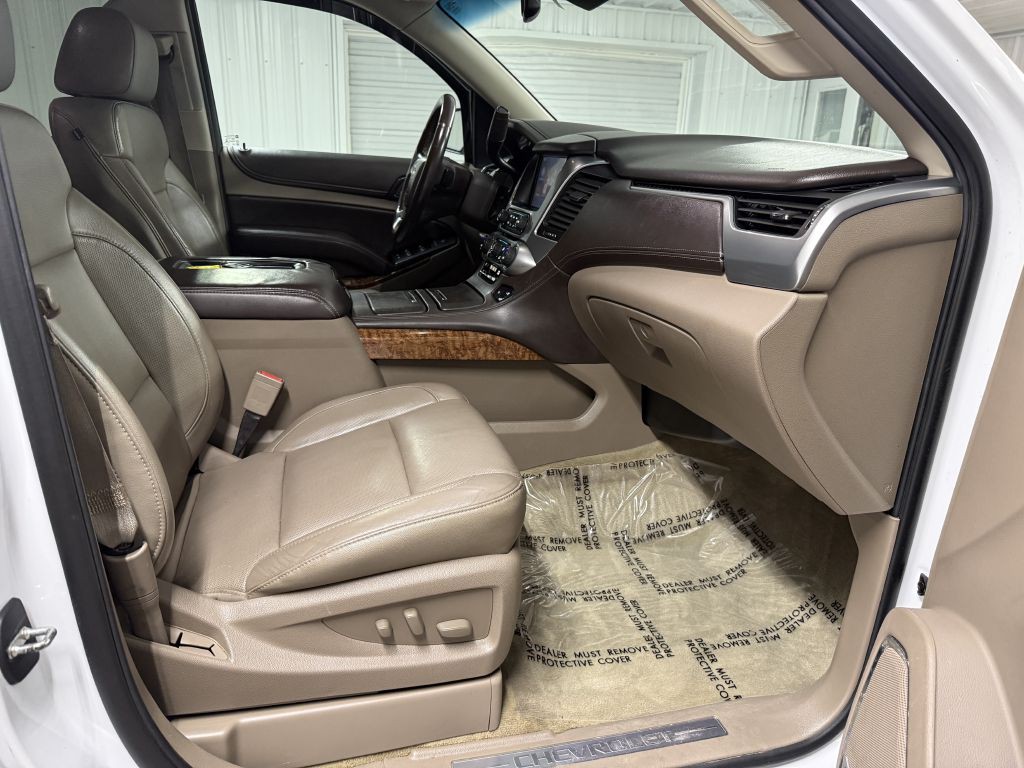 2015 Chevrolet Suburban Image 43