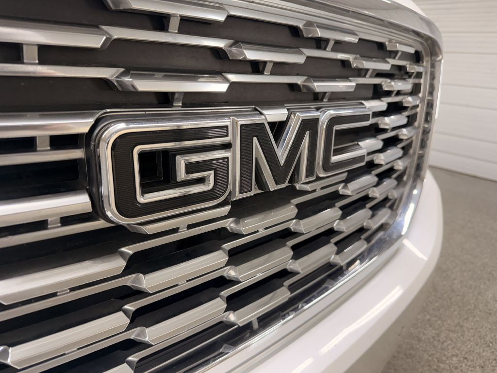 2019 GMC Yukon Image 3