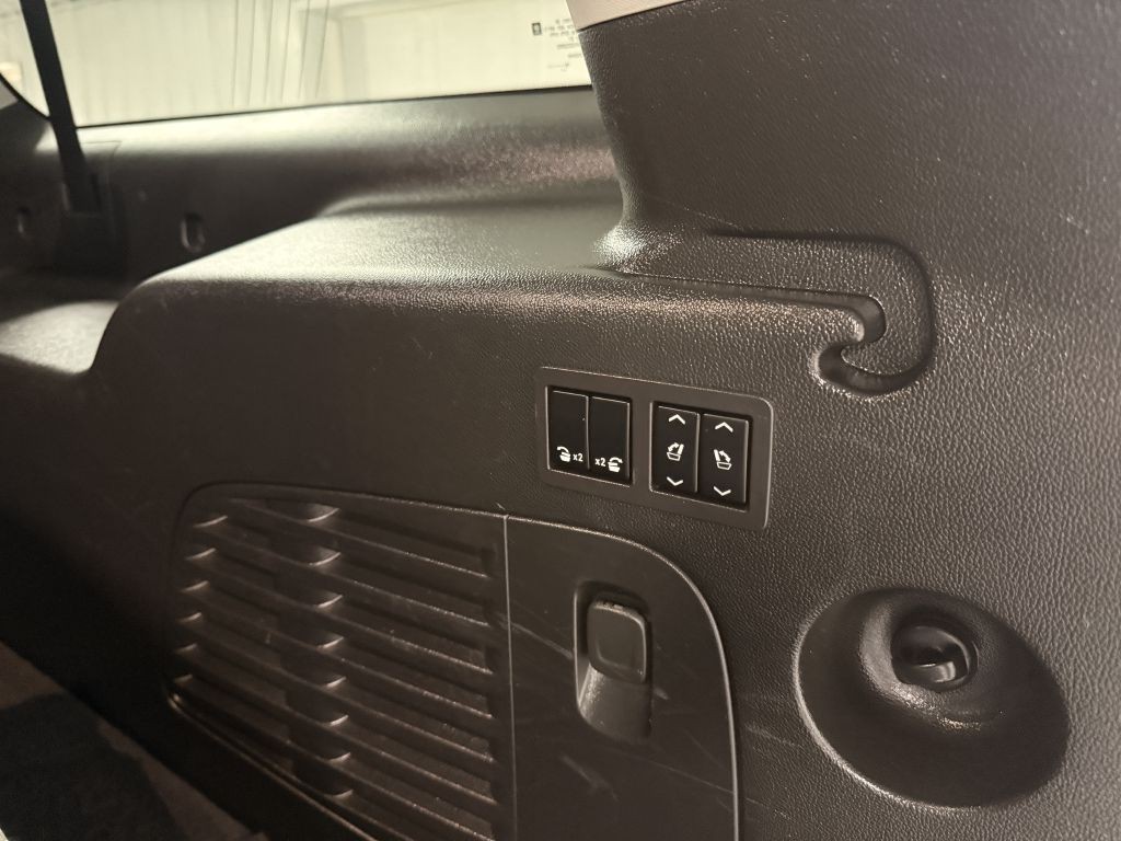 2019 GMC Yukon Image 35