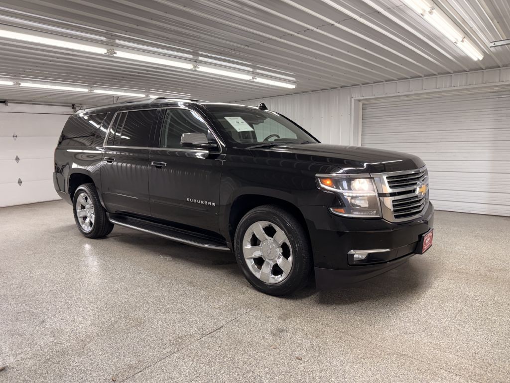 2017 Chevrolet Suburban Image 1