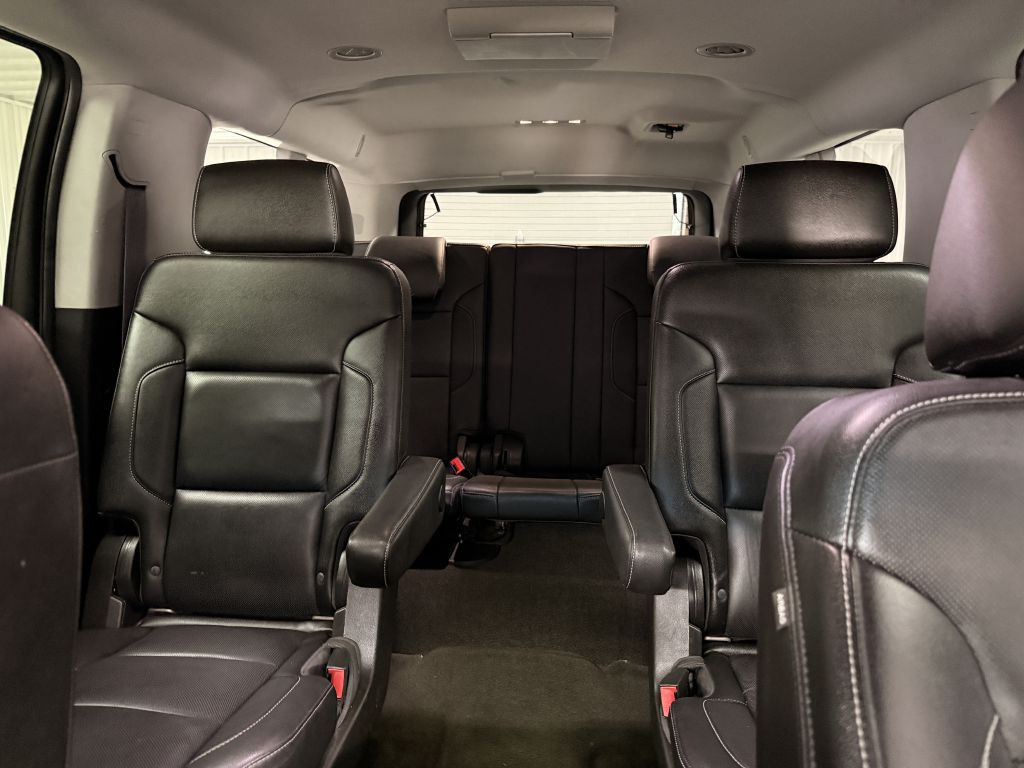 2017 Chevrolet Suburban Image 14