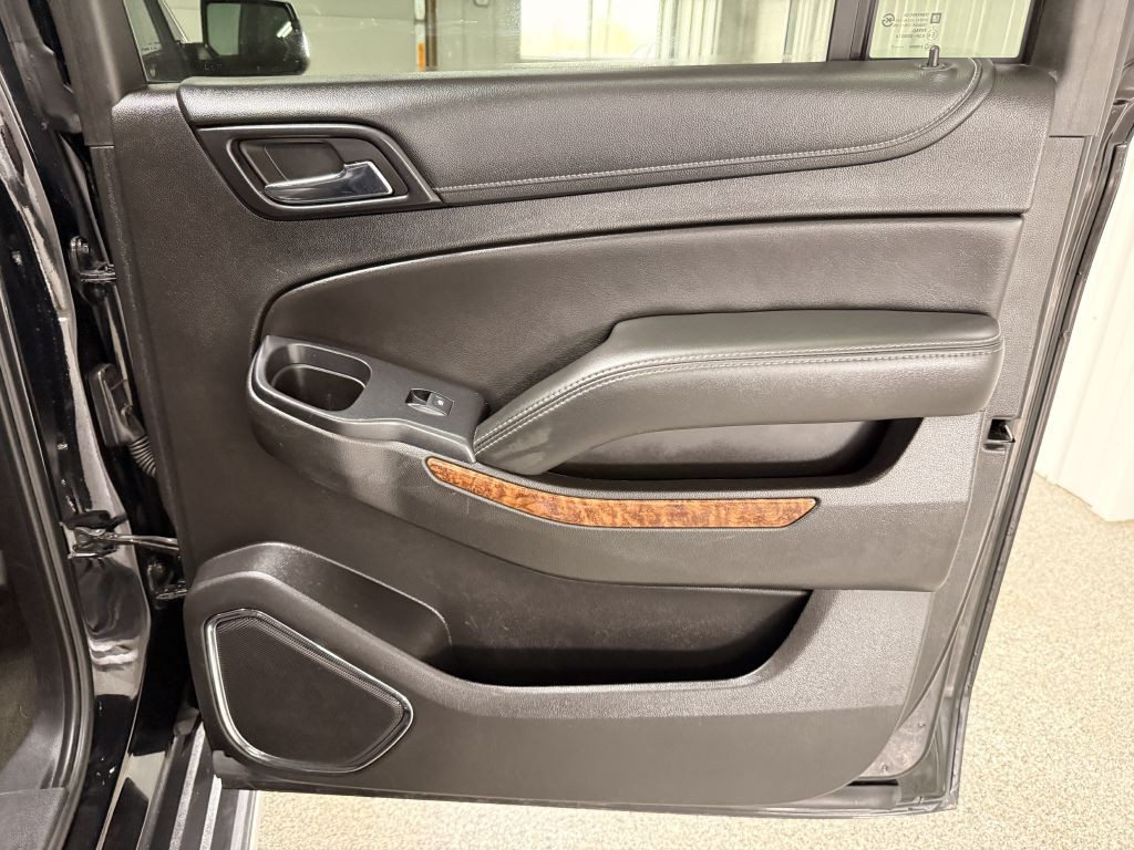 2017 Chevrolet Suburban Image 44