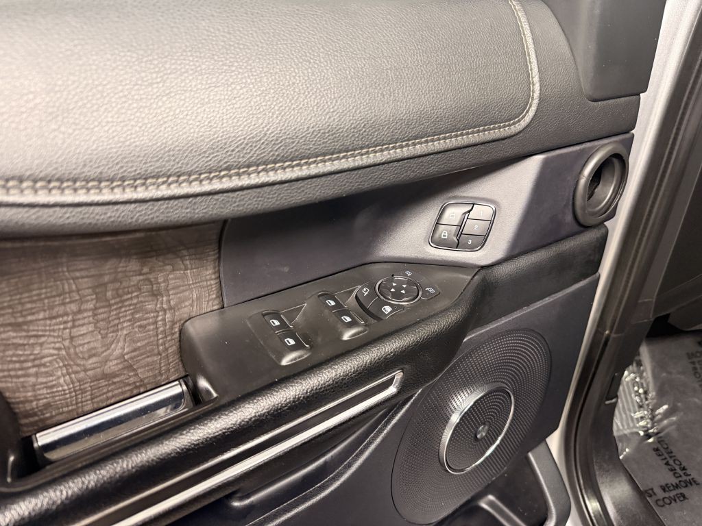 2021 Ford Expedition Image 25