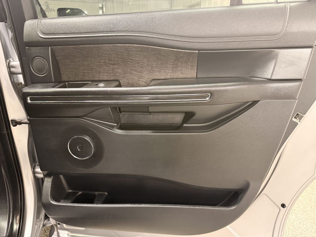 2021 Ford Expedition Image 41