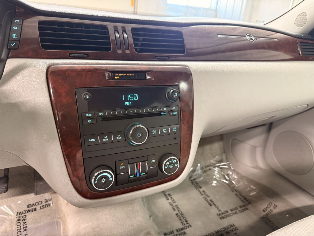 2008 Chevrolet Impala Image 15