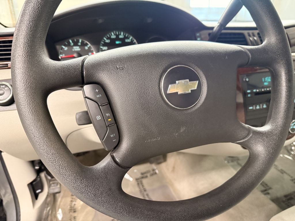 2008 Chevrolet Impala Image 16