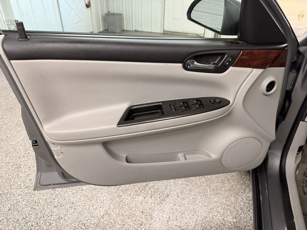 2008 Chevrolet Impala Image 19