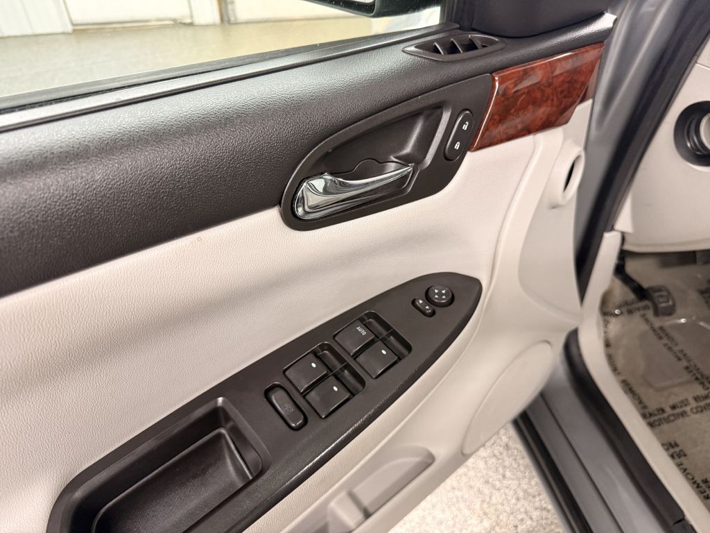 2008 Chevrolet Impala Image 20