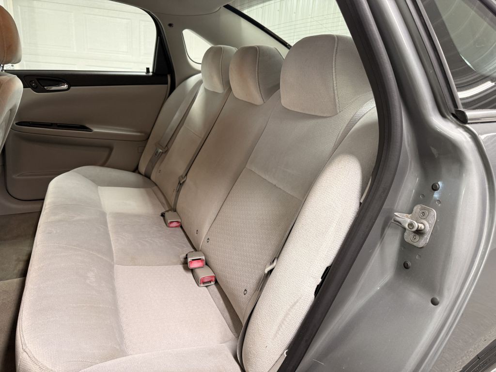 2008 Chevrolet Impala Image 21