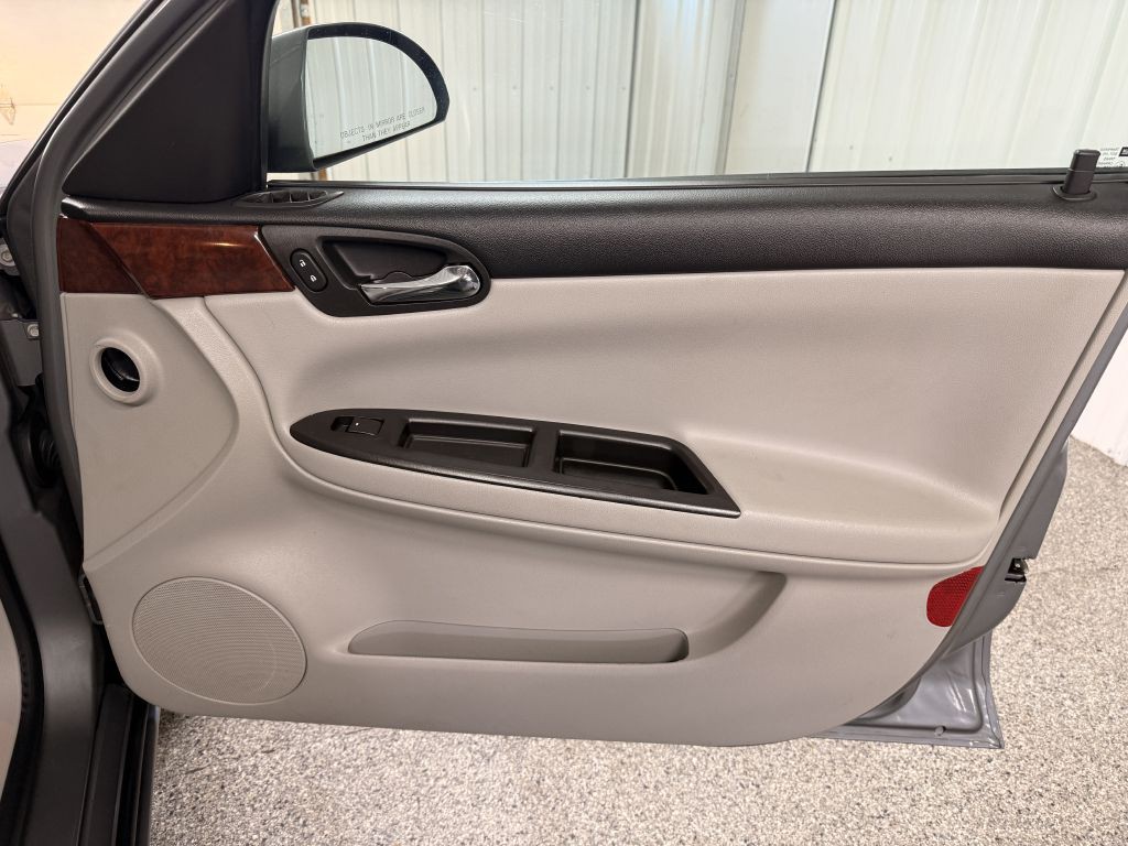 2008 Chevrolet Impala Image 30