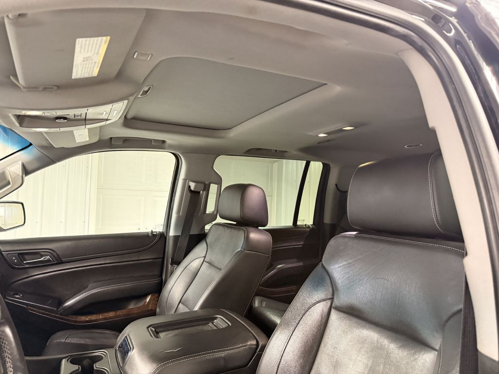 2020 Chevrolet Suburban Image 10