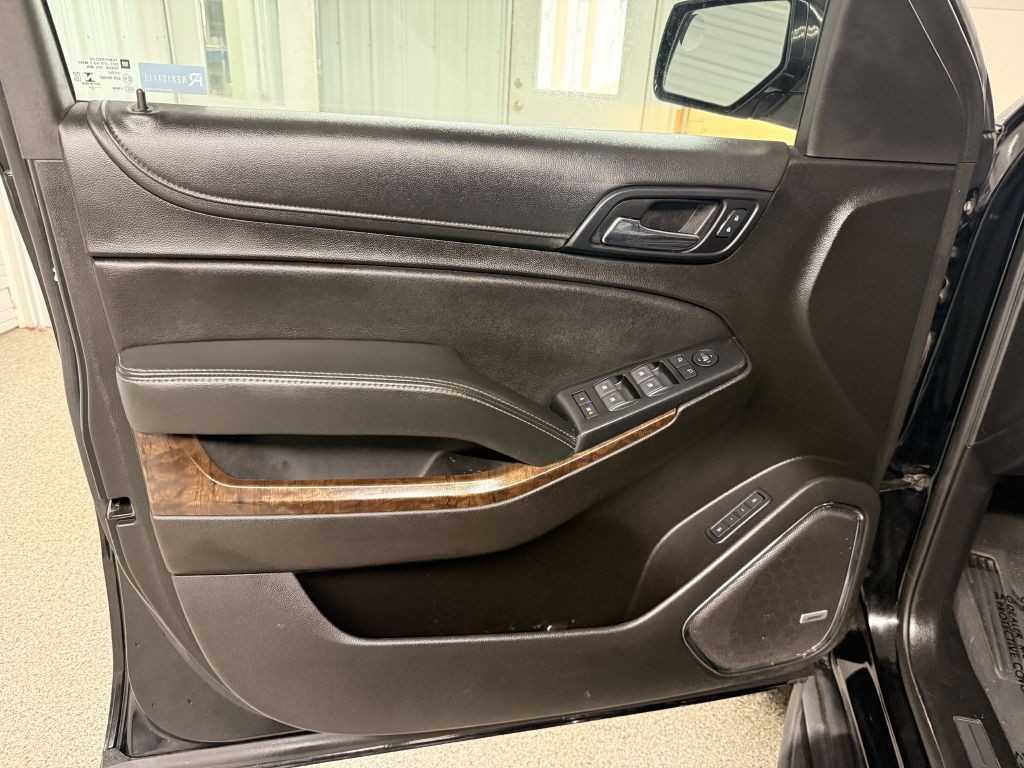 2020 Chevrolet Suburban Image 21