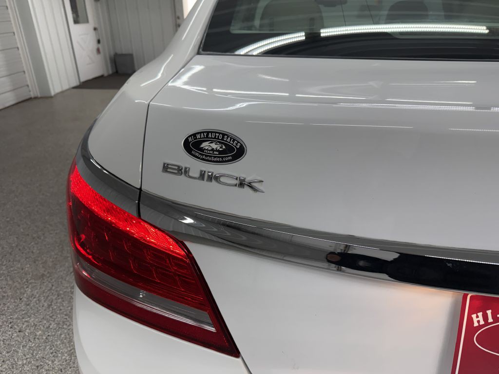 2016 Buick Lacrosse Image 8