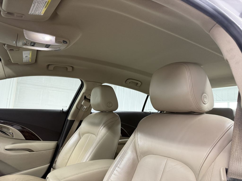 2016 Buick Lacrosse Image 12