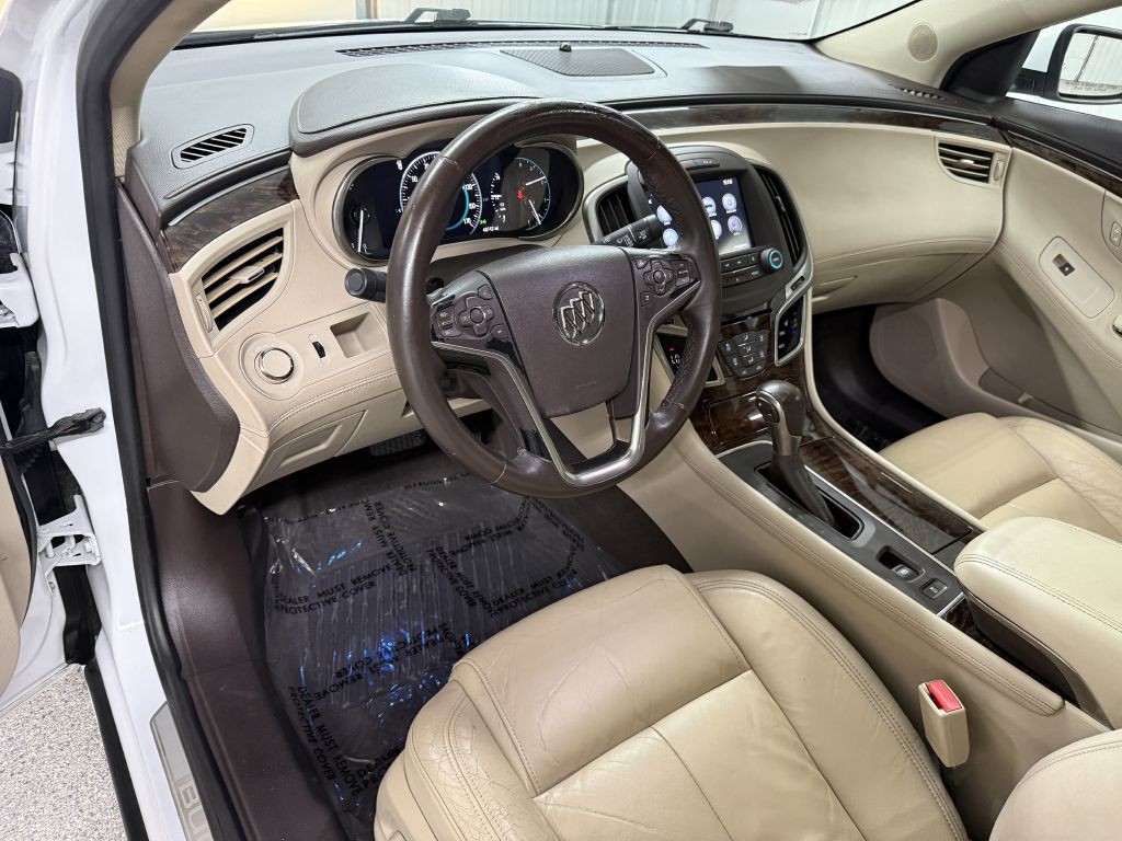 2016 Buick Lacrosse Image 13