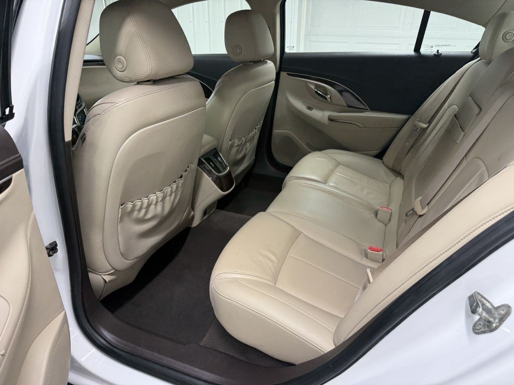 2016 Buick Lacrosse Image 24