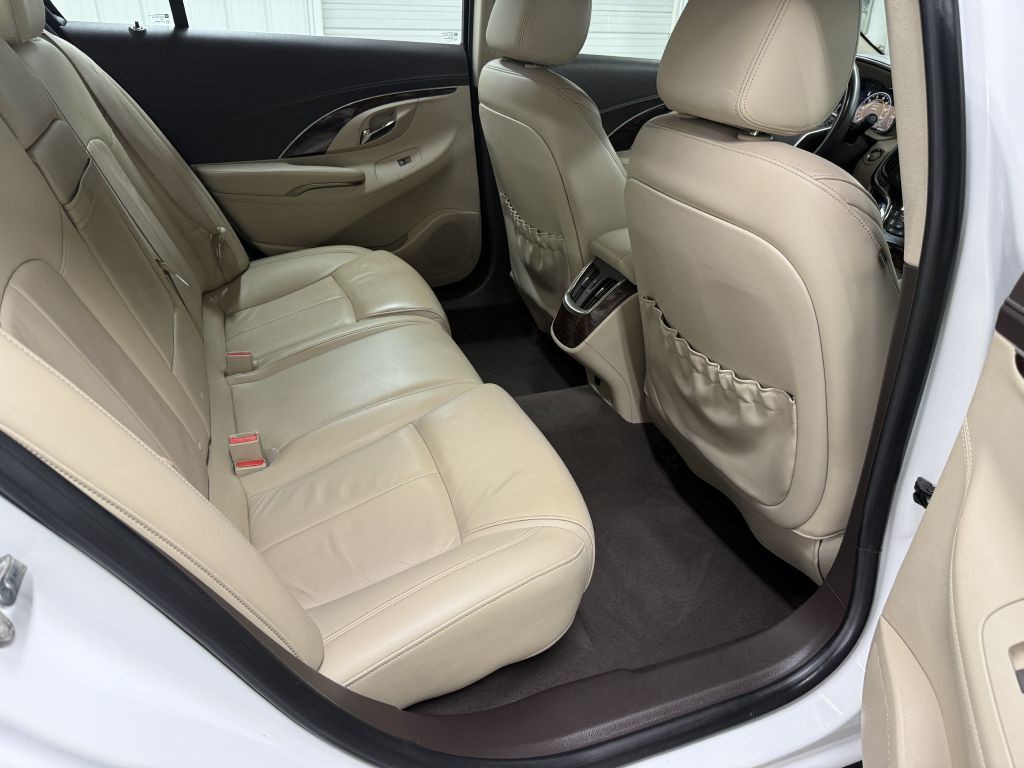 2016 Buick Lacrosse Image 29