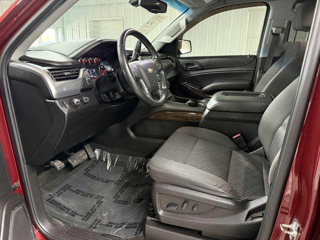 2017 Chevrolet Suburban Image 10
