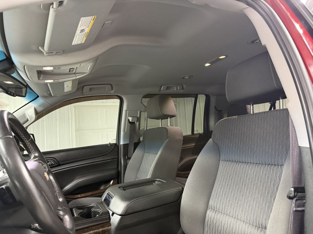 2017 Chevrolet Suburban Image 11