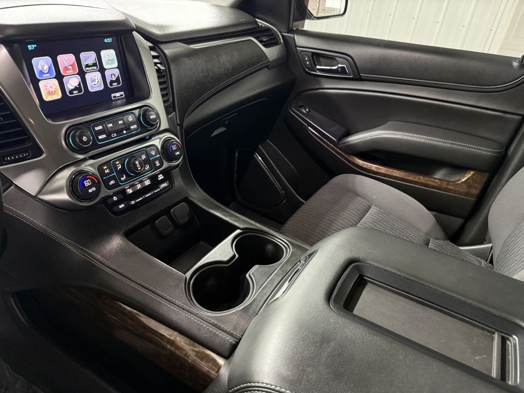 2017 Chevrolet Suburban Image 22