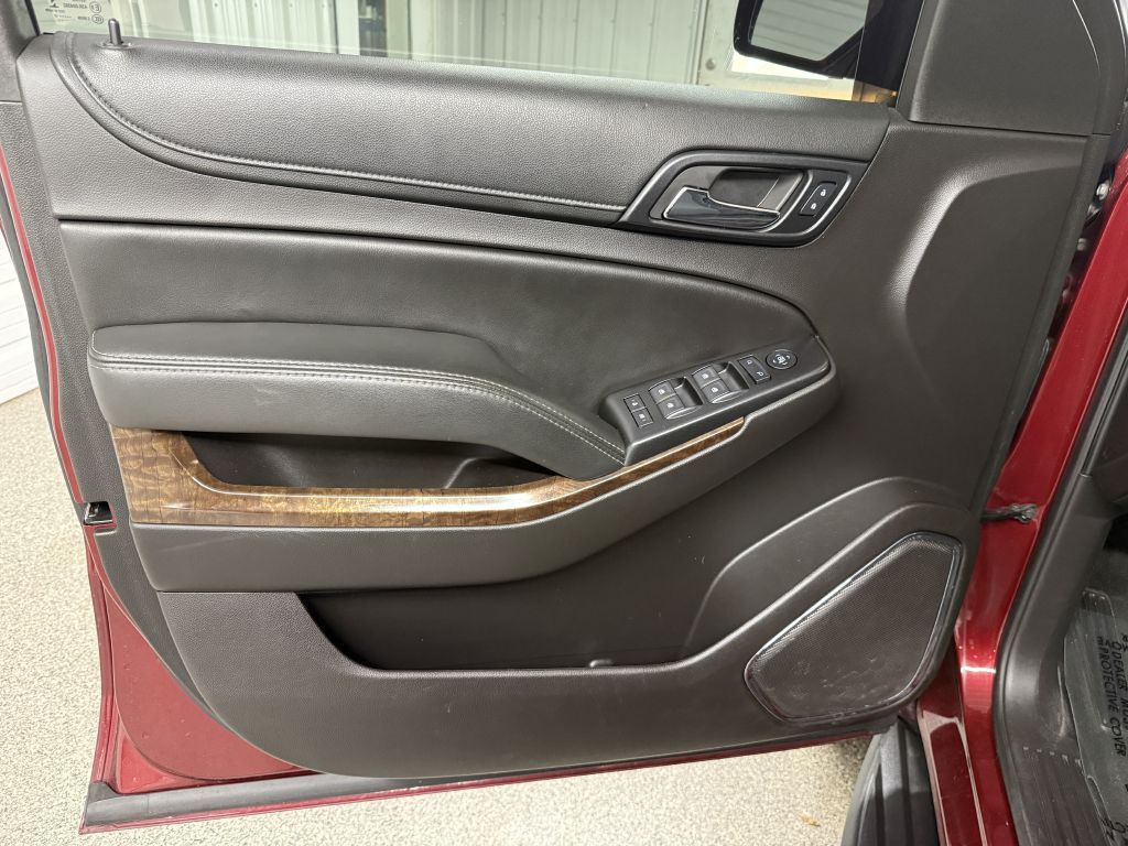 2017 Chevrolet Suburban Image 23