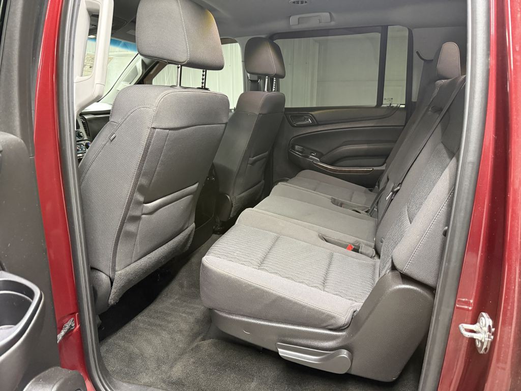 2017 Chevrolet Suburban Image 25