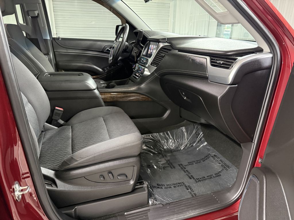 2017 Chevrolet Suburban Image 36