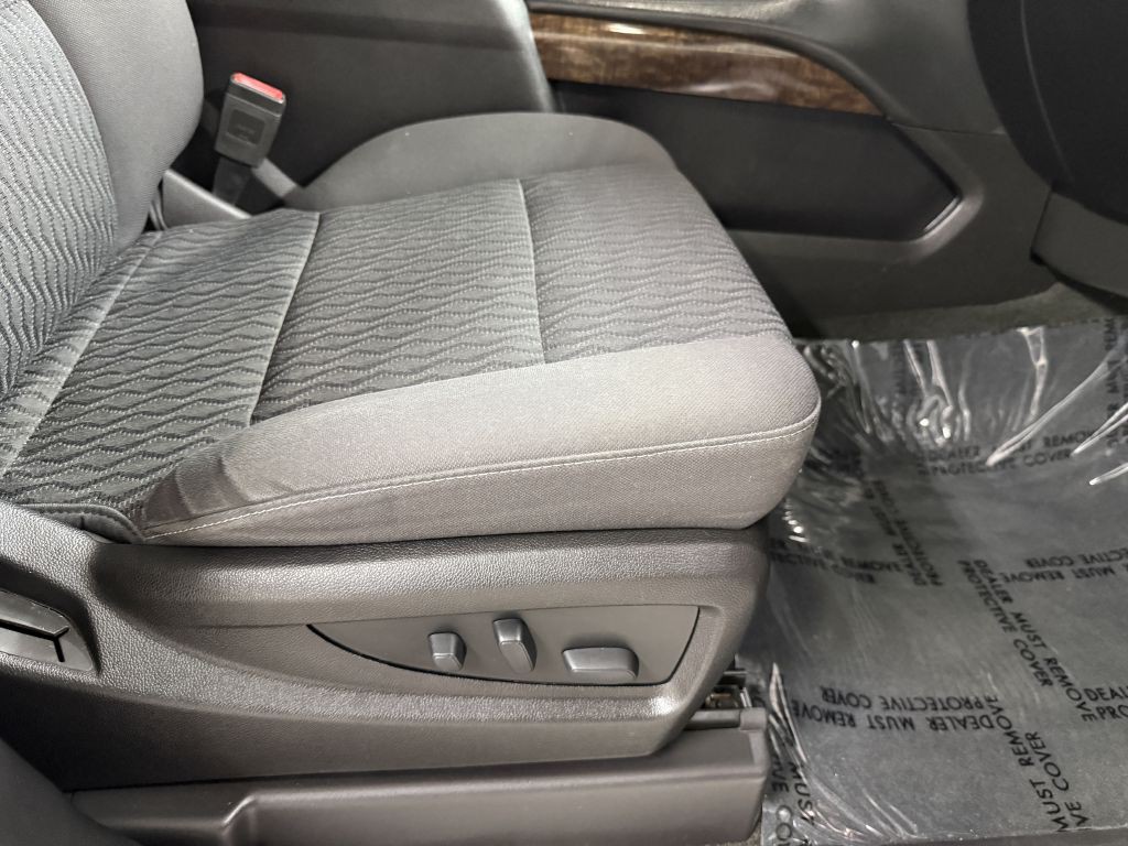 2017 Chevrolet Suburban Image 38